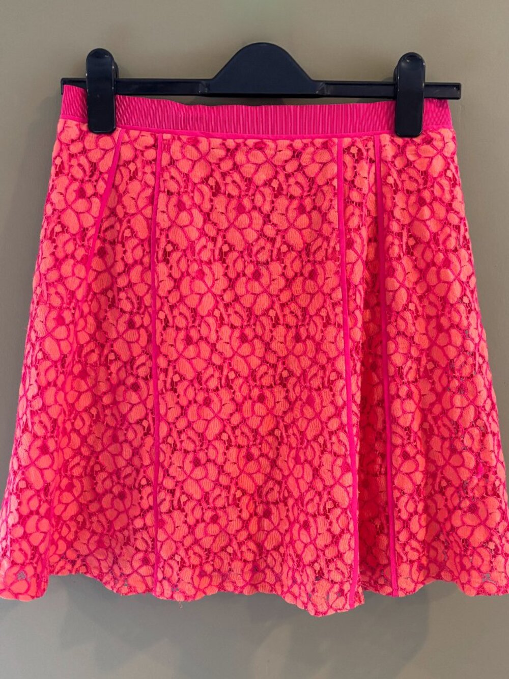 Marc by Marc Jacobs Hot Pink Floral Lace Mini Skirt with Exposed Y2K Zip Size 4